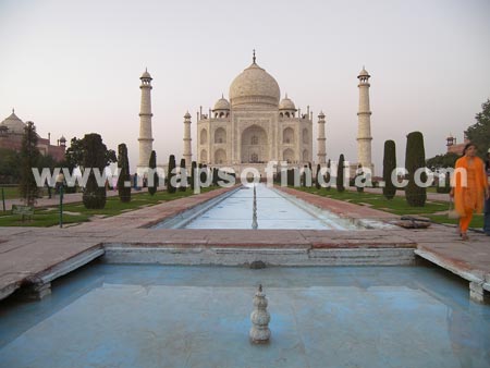 Taj Mahal The Monument Of Love