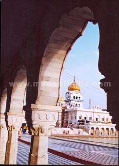 Bangla Sahib view shot from the gallery