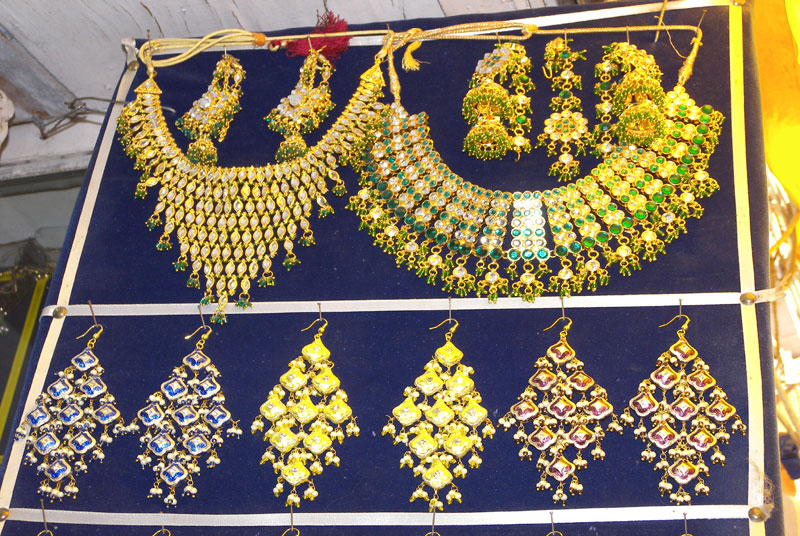 artificial jewellery available at Johari Bazaar