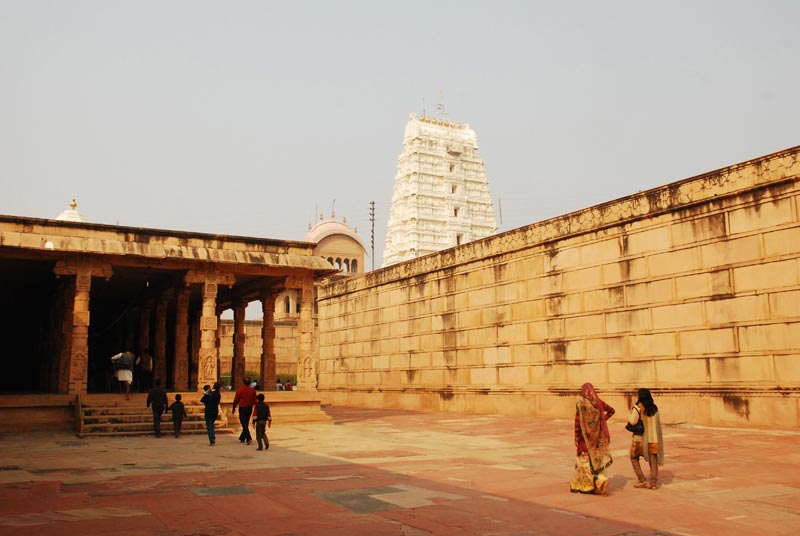 Outer wall of Sri Ranganatha Temple in Vrindavan
