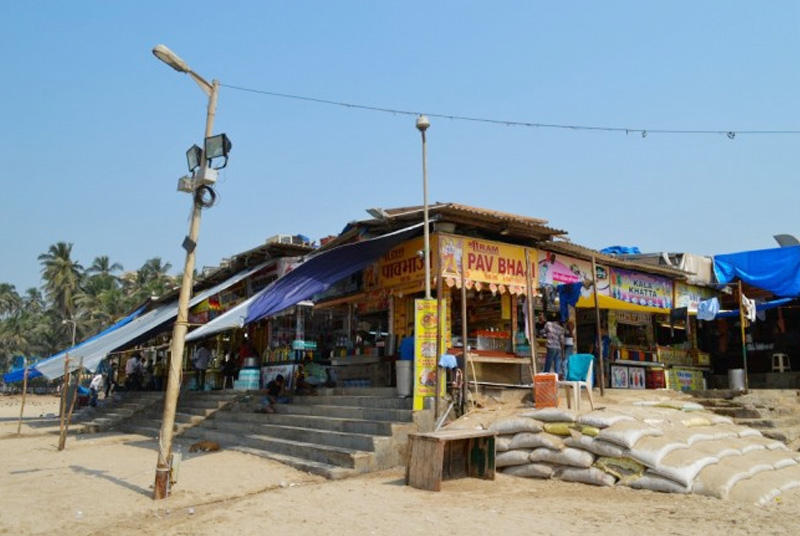 Food stalls at Juhu Beach