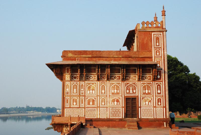 Another Building of Tomb of Etimad ud Daulah