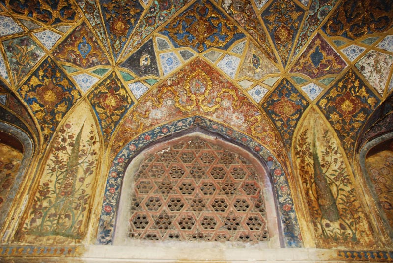 Paintings on Tomb of Etimad ud Daulah