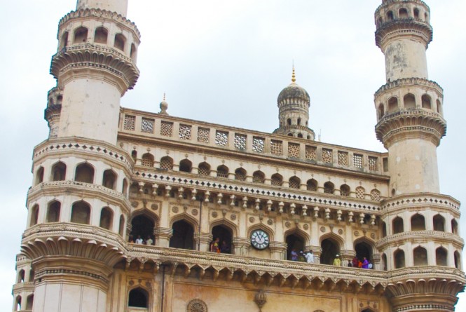 चारमीनार - हैदराबाद का प्रतीक स्तंभ