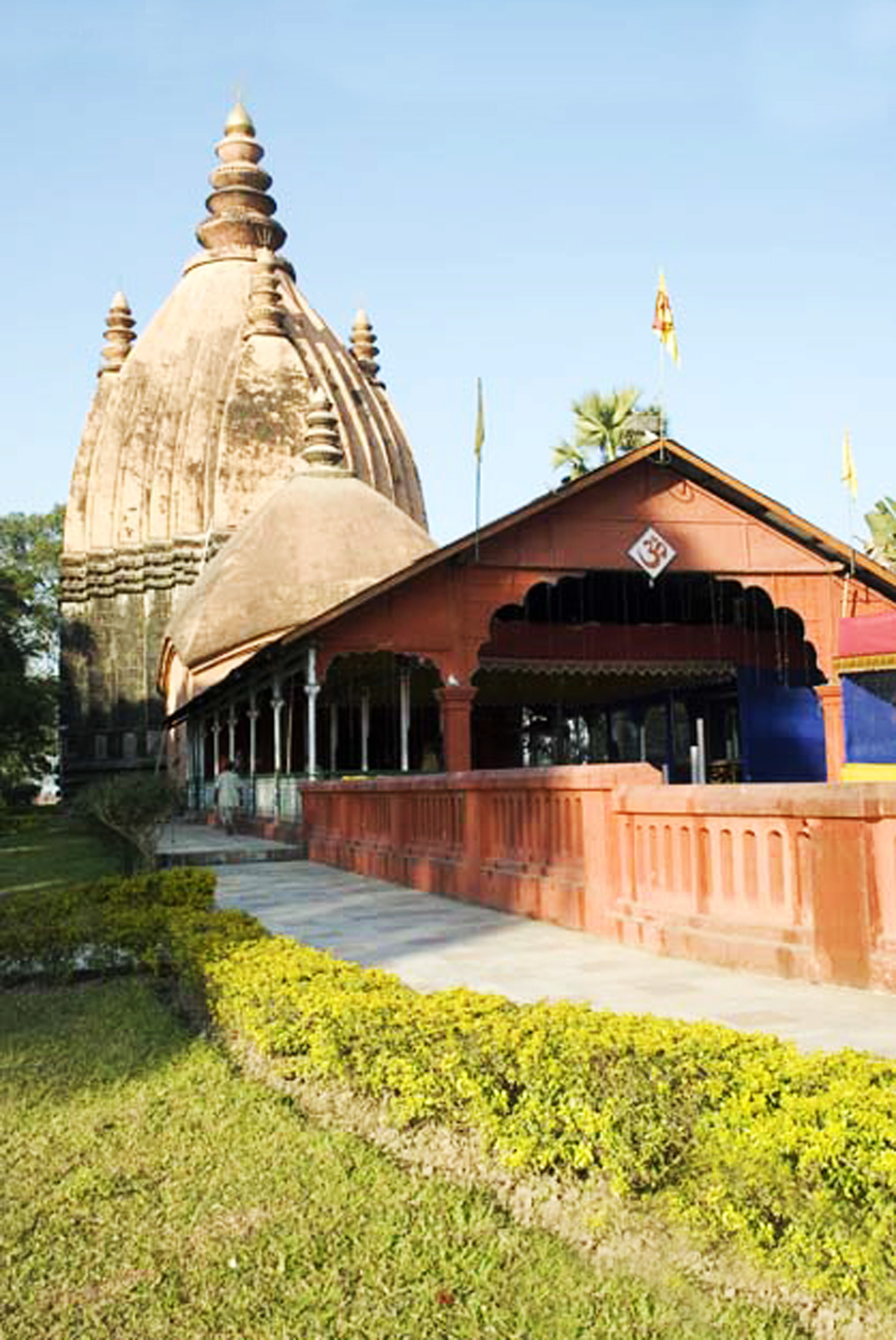 शिवडोल: शिवसागर का शिव मंदिर