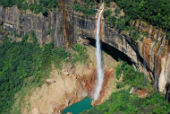 Nohklikai Falls