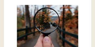 This object was invented by which English philosopher in 1250? This object was invented by which English philosopher in 1250?