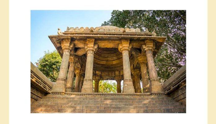 This is the Dada Harir Stepwell located in which city Amazon Quiz