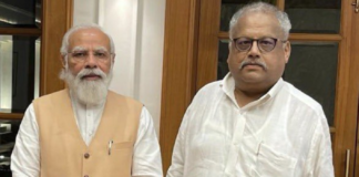 Who was Rakesh Jhunjhunwala? Know about the death, family, his net worth in rupees Narendra Modi with Rakesh Jhunjhunwala