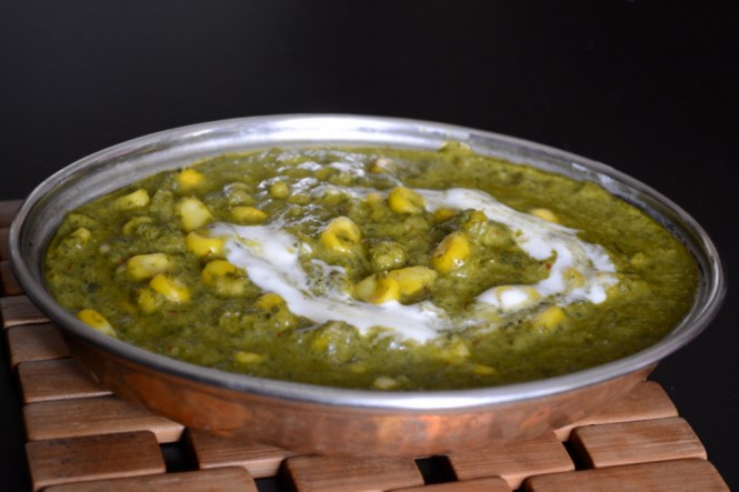 Creamy Palak and Corn Curry