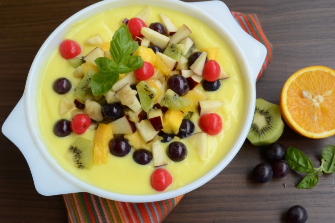 Custard with Fresh Fruits