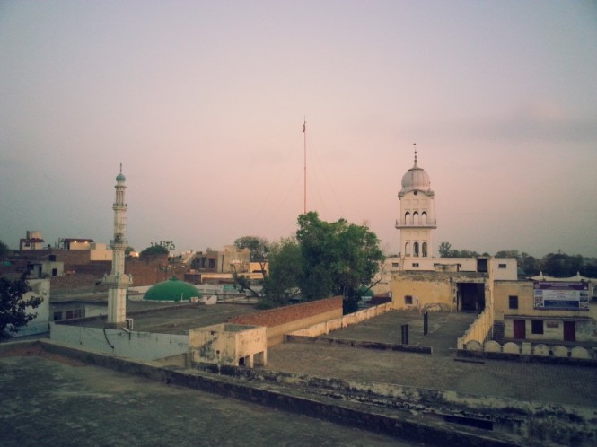 Hazi Rattan Gurudwara and Dargah