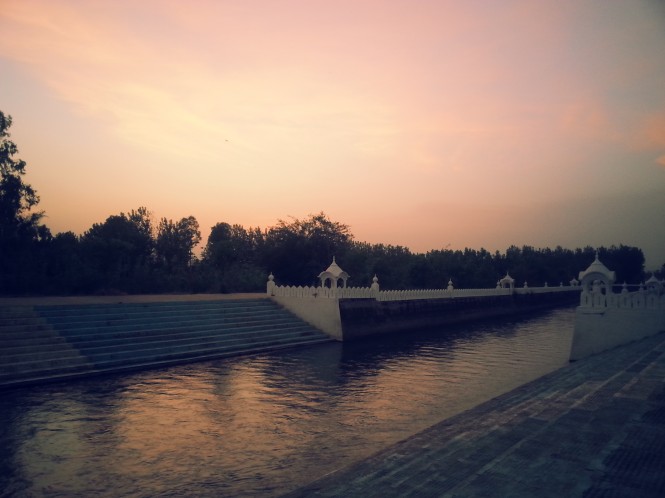 Canal view in the evening