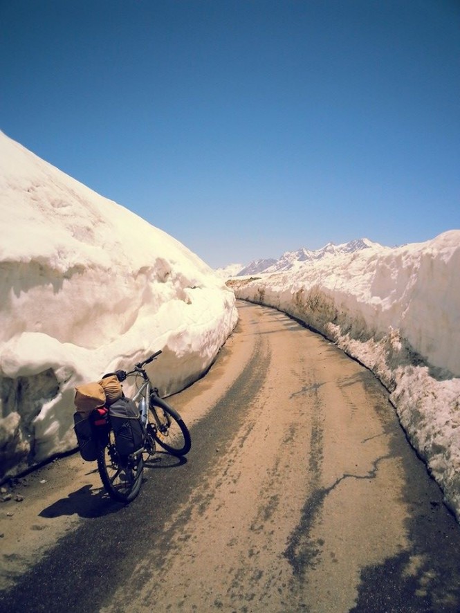 Crossing Rohtang Jot