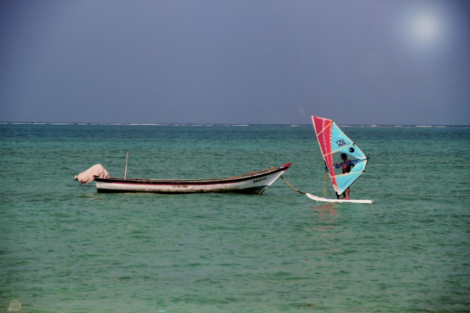 kite Surfing - Kadamat Islan 