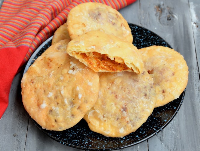 Mava filled Kachori