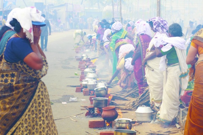 Area filled with smoke while cooking in Attukal Pongala