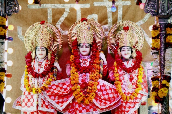 Idol at Gauri Shankar Temple