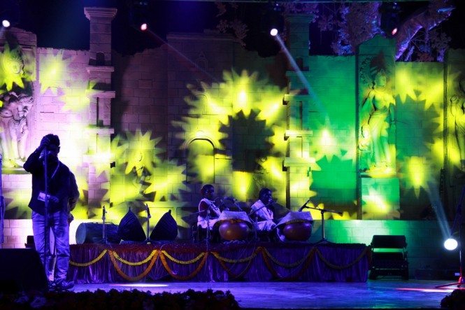 Surajkund Mela - Various live performances showcase their talent through music and dance