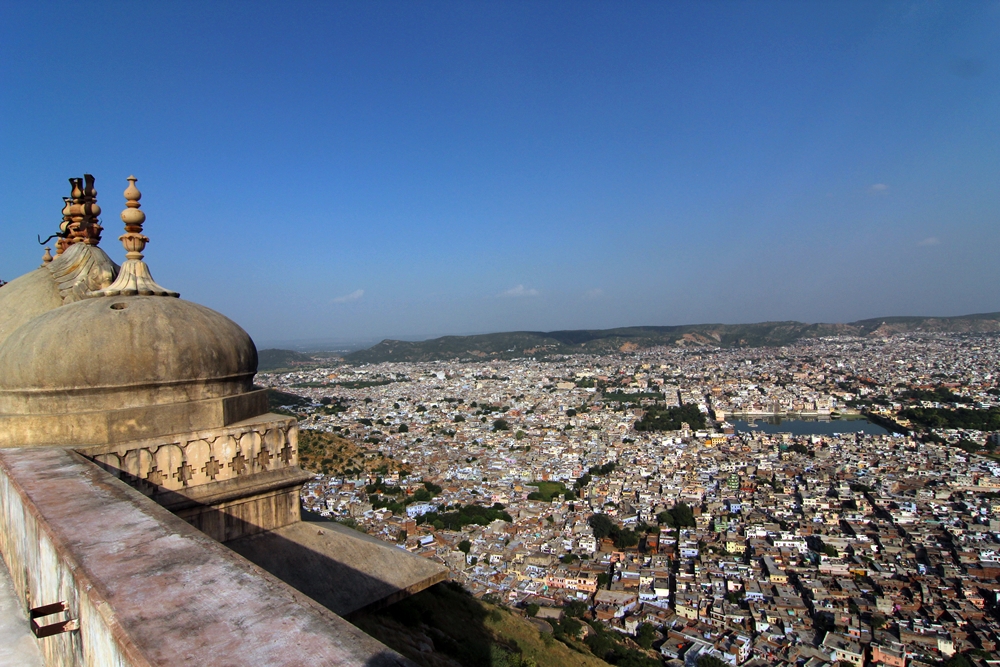 Birds eye view of Jaipur city from Jaigarh Fort