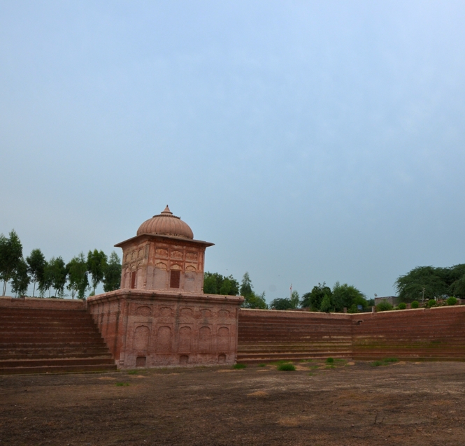 Temple at Pul Kanjari Monument