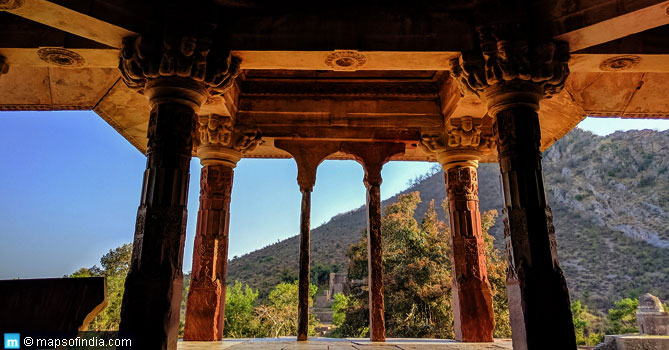 Time to Visit Bhangarh Fort