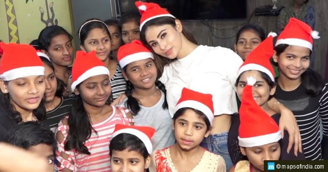 Mouni Roy Spreading Awareness about HIV