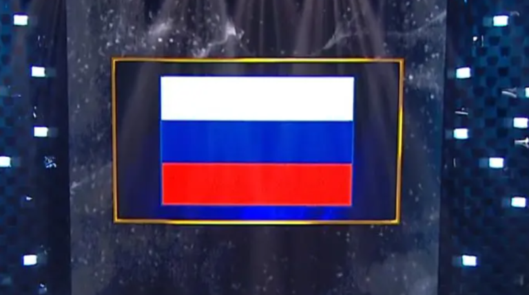 Who is the president of the country whose flag this is? (Image)