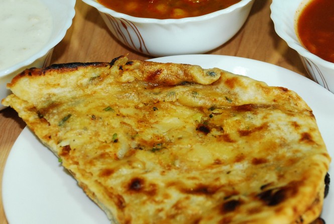 Amritsari Aloo Kulcha