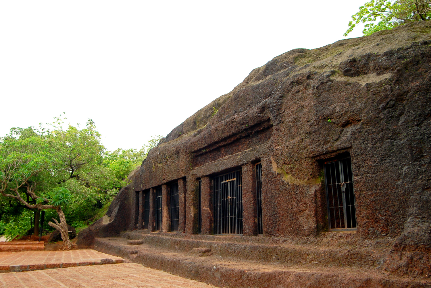 Arvalem Caves, Goa