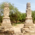Entry pillars for king