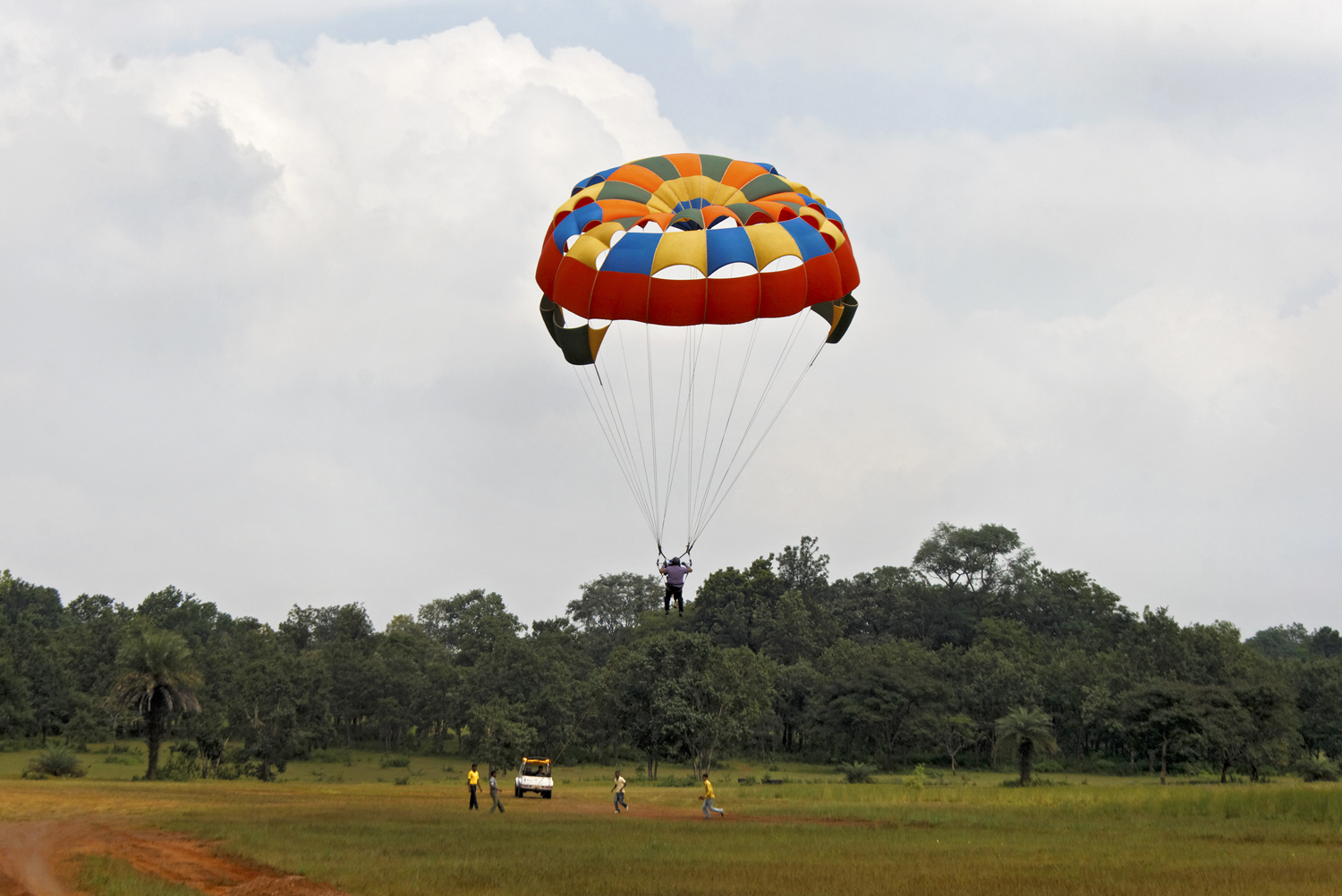 Swooshing in the air with Paragliding!