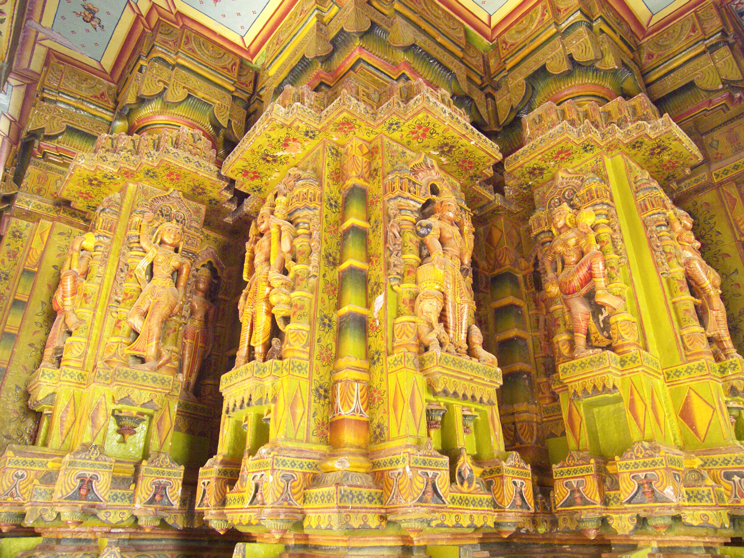 Interiors of Bandeshwar Temple in Bikaner