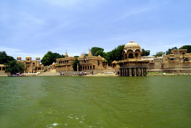 Gadisar Lake in Jaisalmer