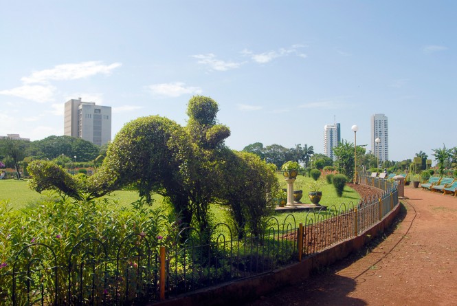 Hanging Gardens Mumbai Timings Address Entry Fee My India