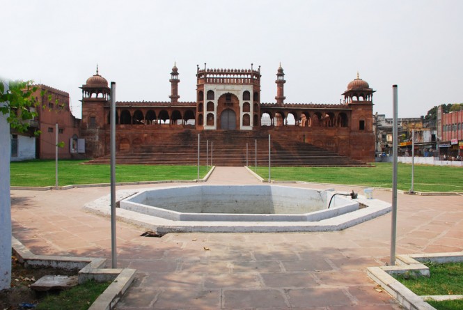 Moti Masjid of Bhopal