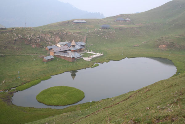 Prashar Lake