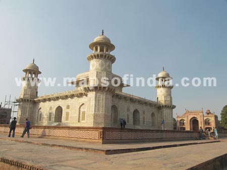 Tomb Of Itimad Daulah