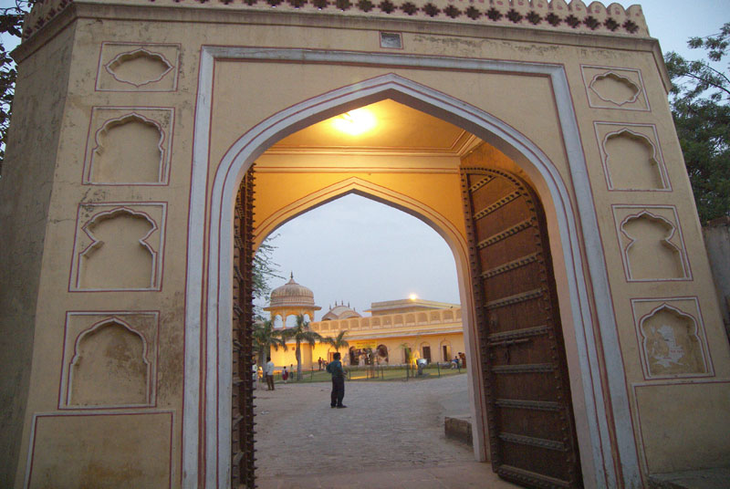 Entrance gate of Kanak Vrindavan