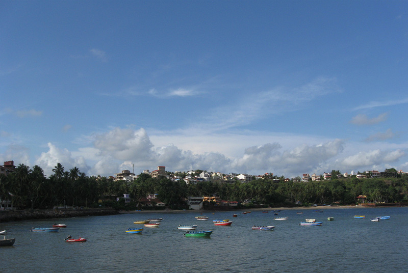 Dona Paula Beach