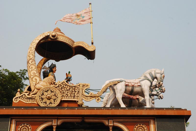 Rath design just above the Main Gate of Krishna Janmabhoomi Temple