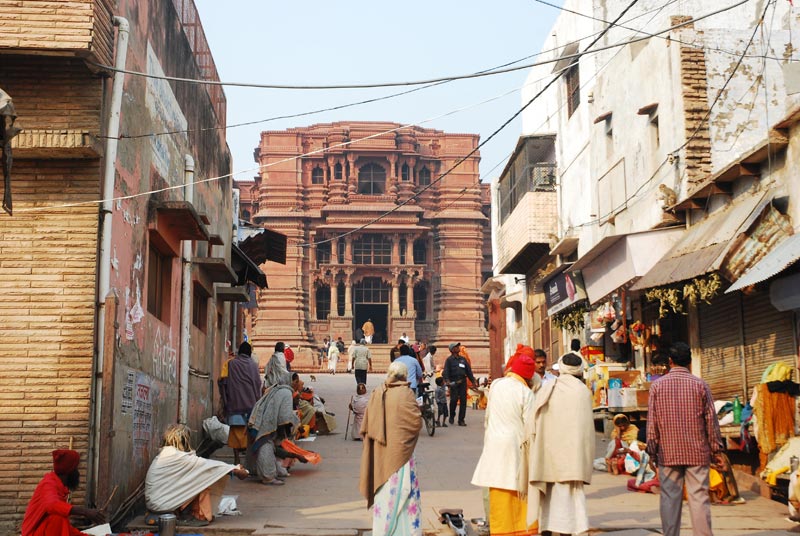 Way to Govind Dev Temple Vrindavan