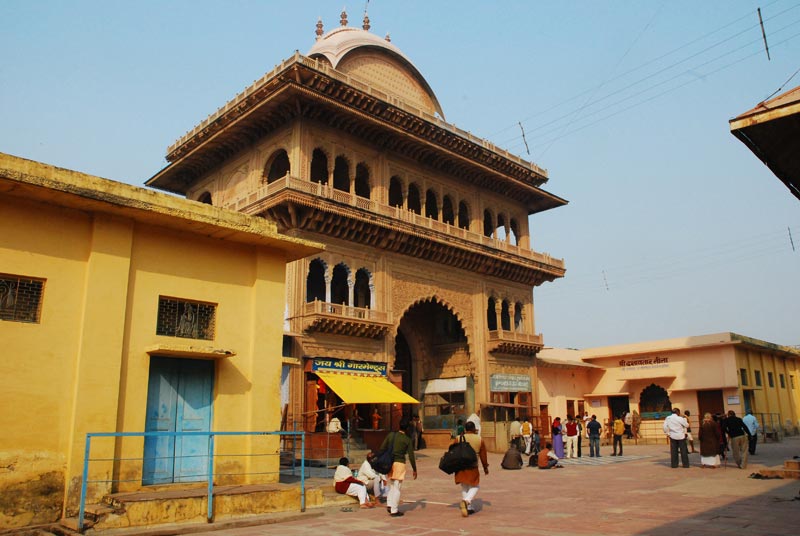 Side view of Sri Ranganatha Temple in Vrindavan