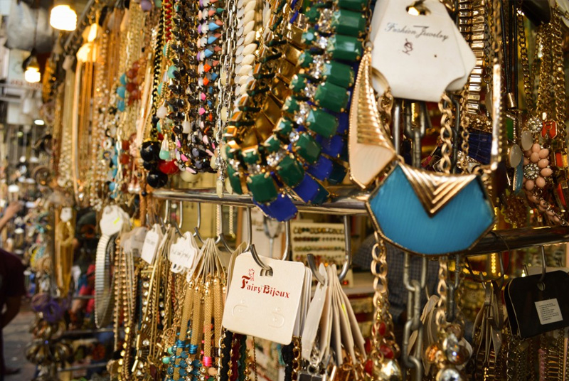 Artificial jewellery at Colaba Causeway