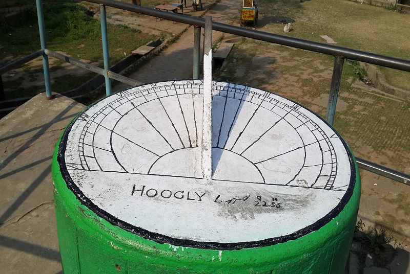 Sun dial at Hooghly Imambara